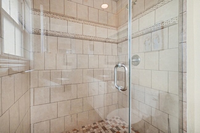 Building Photo - 7000 Seawall Blvd