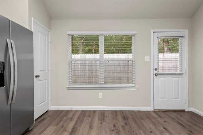 Building Photo - 3608 Cub Dr