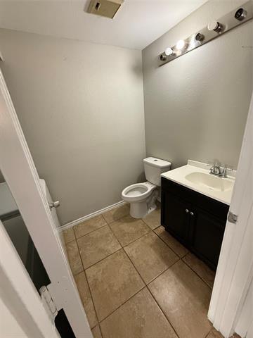 Building Photo - 1618 Beach Ln