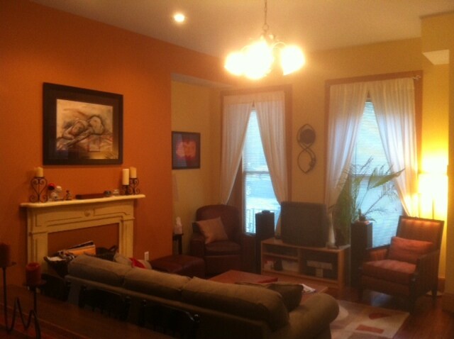 Building Photo - 2016 E Baltimore St