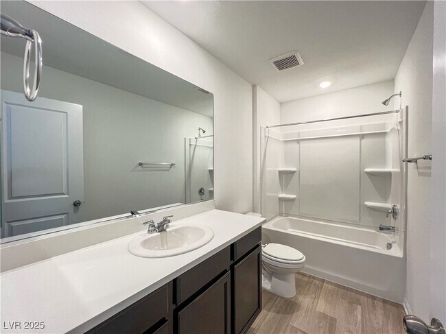 Building Photo - 6053 Swift Lariat St