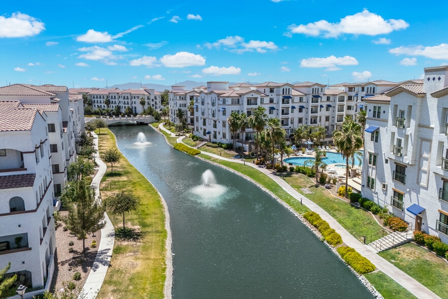 Beautiful, year-round lake views with multiple walking paths. - 2511 W Queen Creek Rd
