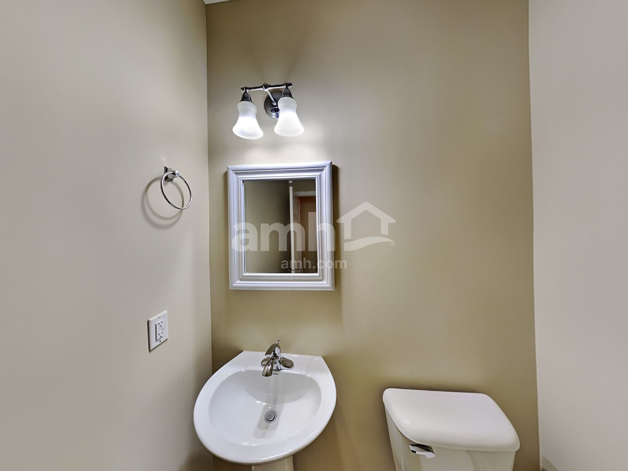 Building Photo - 106 Brant Ln