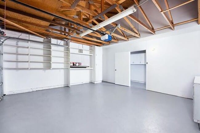Building Photo - Beautiful Renovated 3/2 Home In Citrus Hei...