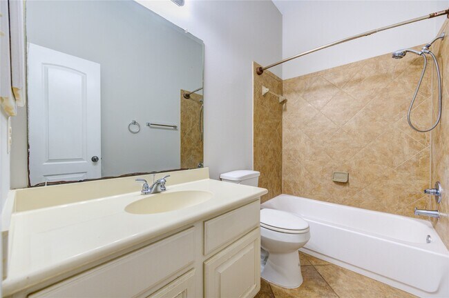Building Photo - 5615 Stoneridge Ct