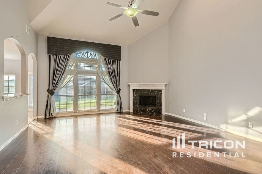 Building Photo - 2112 Pecan Ridge Dr