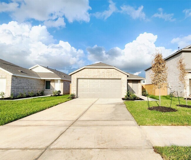 Building Photo - 3044 Dawn Sound Dr