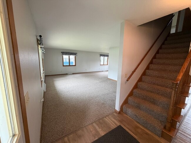 Building Photo - Racine Parsonage