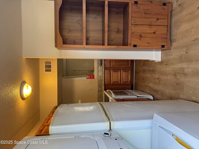 Building Photo - 50 Needle Blvd