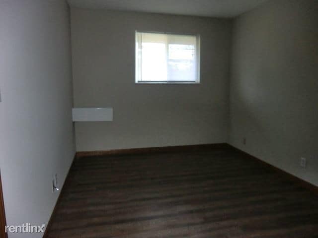 Building Photo - 1 br, 1 bath  - 301 Anthony Dr Apt C
