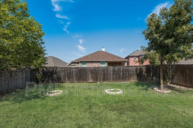 Building Photo - 2677 Calmwater Dr