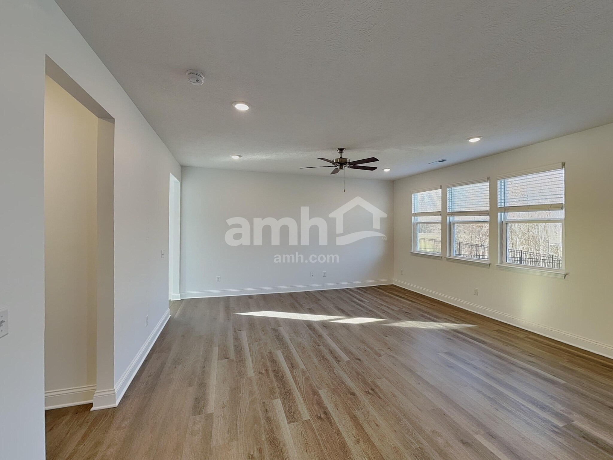 Building Photo - 206 Deanscroft Dr