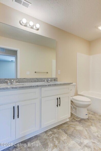 Building Photo - 203 Dixon Cir