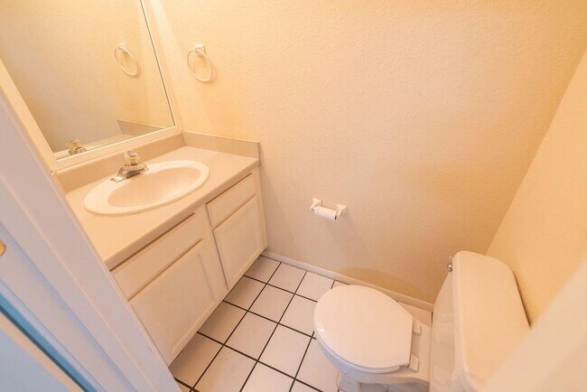 Building Photo - 11901 Swearingen Dr