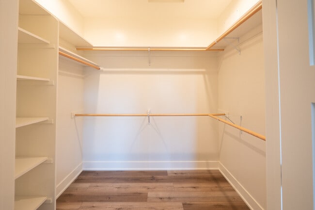 Building Photo - 120 Richardson St