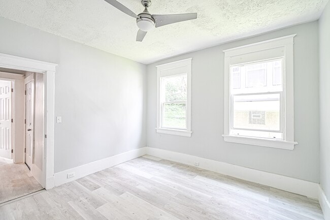 Building Photo - 567-569 Prospect Pl