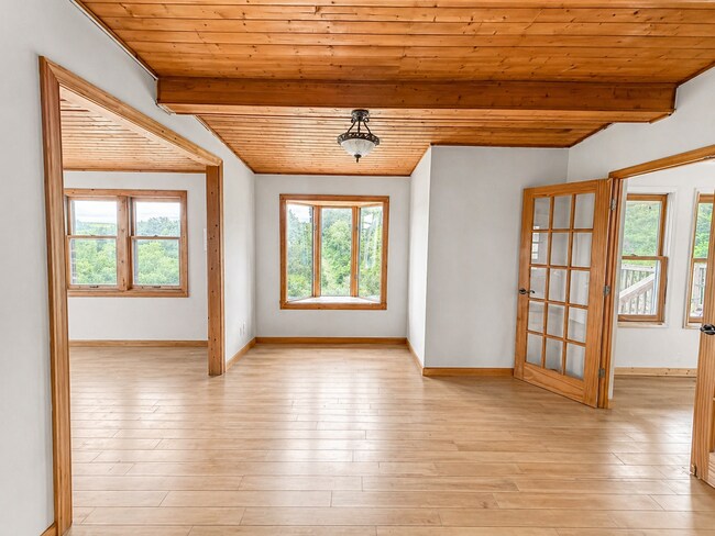 Building Photo - Remodeled Home on Nearly Half an Acre with Beautiful Country Views