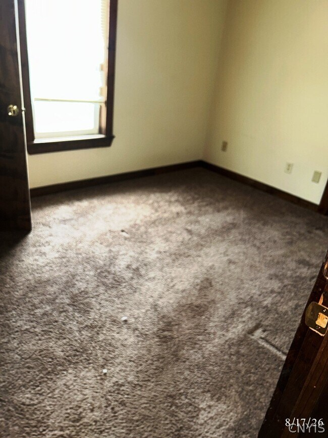 Building Photo - 335 Church St