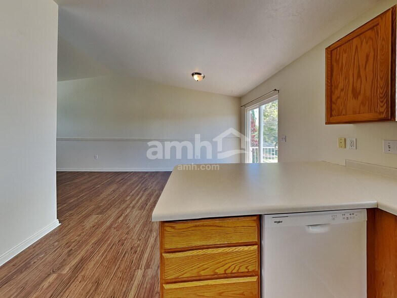 Building Photo - 2136 S Fremont Crest Ave W