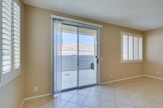 Building Photo - 6290 Majestic Hills Ave