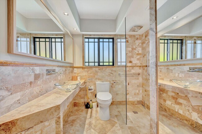 Building Photo - Beautiful West of the Trail 3-Bed/2-Bath H...