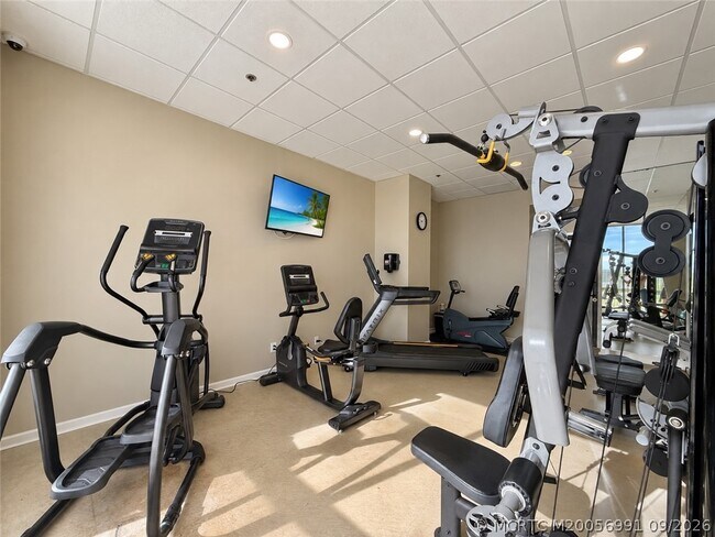 Building Photo - 3100 N Hwy A1A