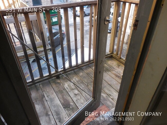 Building Photo - 331 W Main St