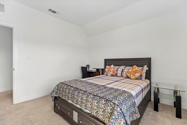 Building Photo - 317 Canyoncrest Wy