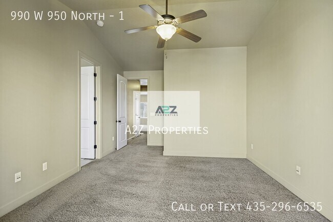 Building Photo - 990 W 950 N