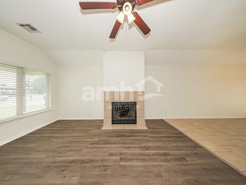 Building Photo - 1608 Ginger Ave