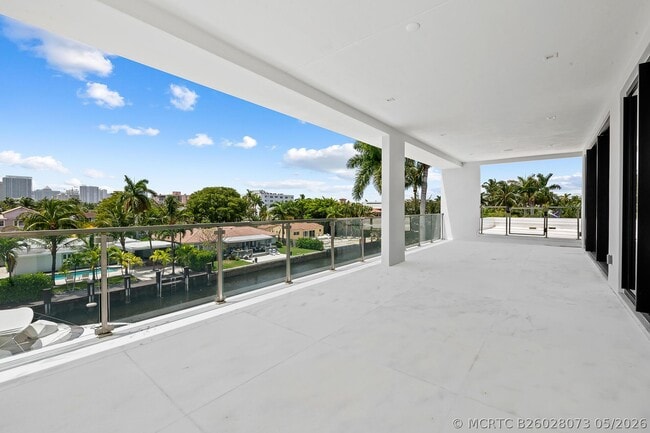Building Photo - 401 Lido Dr