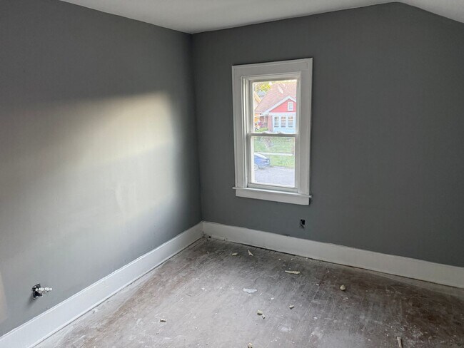 Building Photo - 12722 Birwood St