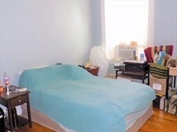 Building Photo - 19 University Rd