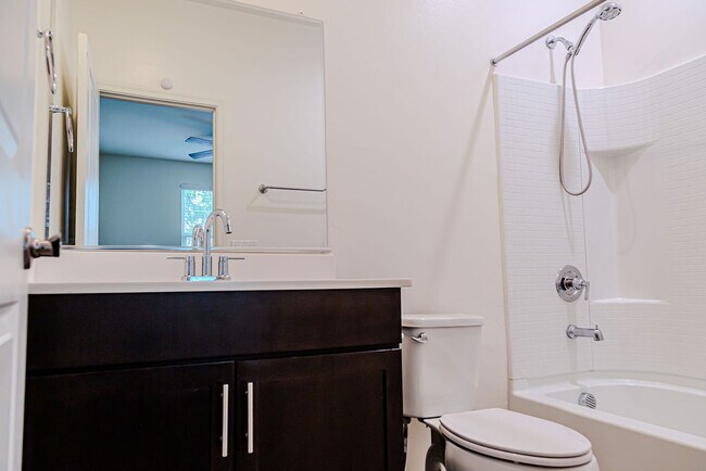 Building Photo - 10741 W Harrigan Dr