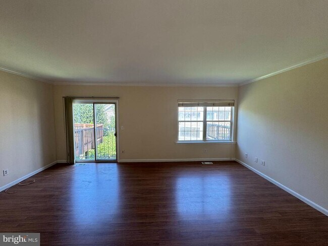 Building Photo - 12302 Sleepy Lake Ct