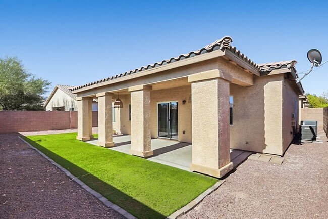 Building Photo - Lovely Northwest Gated Community Home