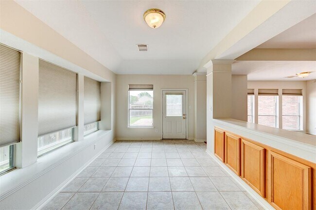 Building Photo - 3203 Amerson Dr