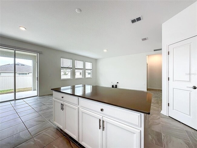 Building Photo - 1162 Pomelo St