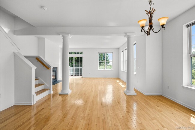 Building Photo - 402 Waterview Dr