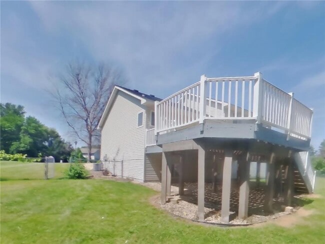 Building Photo - 2739 Zumbrota Cir NE