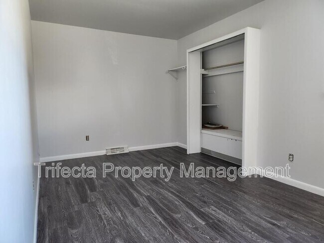 Building Photo - 2739 Leisure Dr