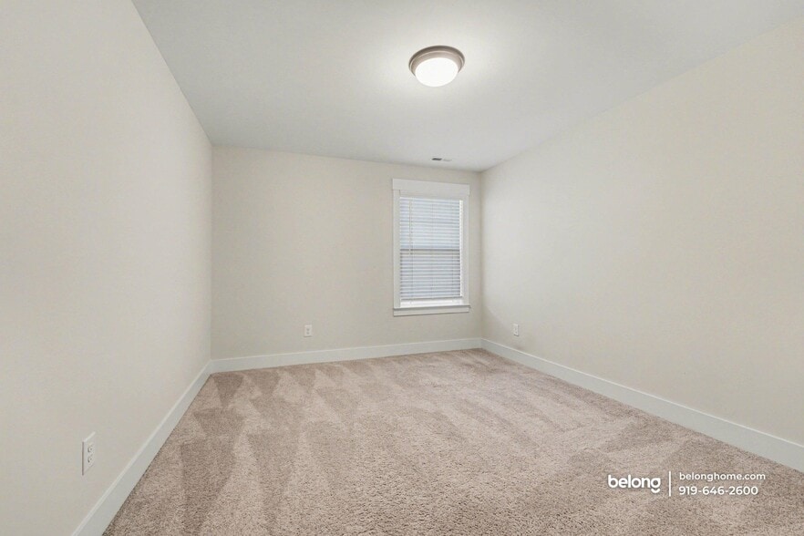 Building Photo - 5013 Moonlight Rdg Dr