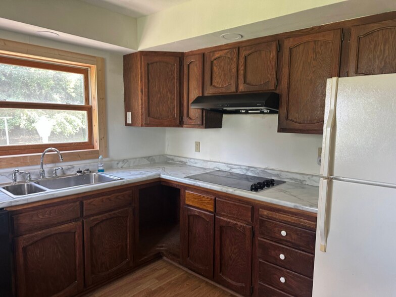 Building Photo - 125 County Line St