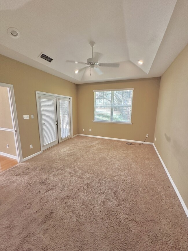 Building Photo - 2627 Spring Creek Hwy