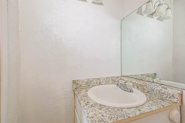 Building Photo - 6633 W Airport Blvd