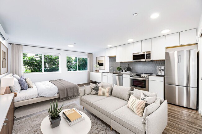 Building Photo - LYLA  Eastlake  Apartments