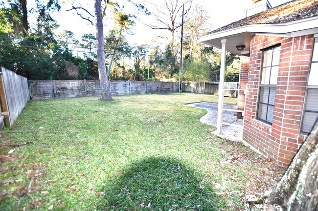 Building Photo - 3614 Scenic Valley Dr