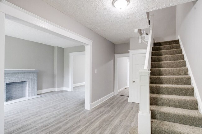 Building Photo - 2908 Oakley Ave