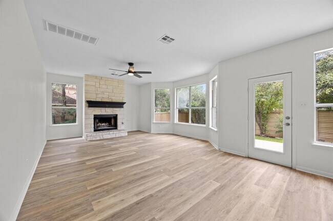Building Photo - 3103 Cashell Wood Dr