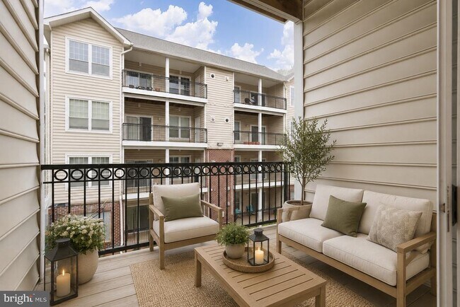 Building Photo - 1580 Spring Gate Dr.